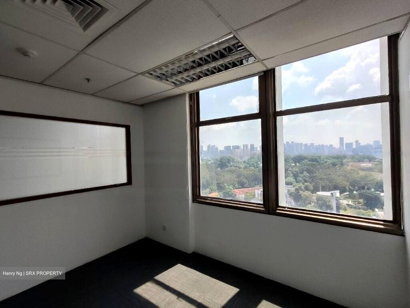 Peninsula Shopping Complex (D6), Office #472662641